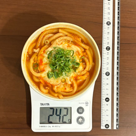小丼1杯分のキムチチーズうどん