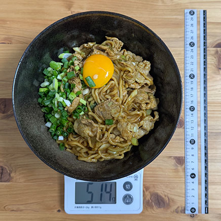 どんぶり1杯分のカレーまぜそば