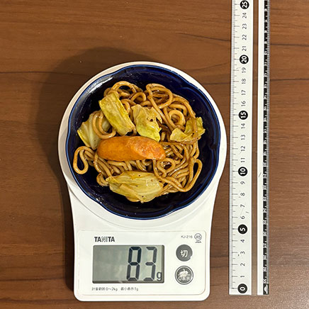 小皿1皿分のウインナーの焼きそば