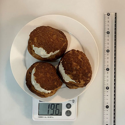 3個分のクッキーシュークリーム