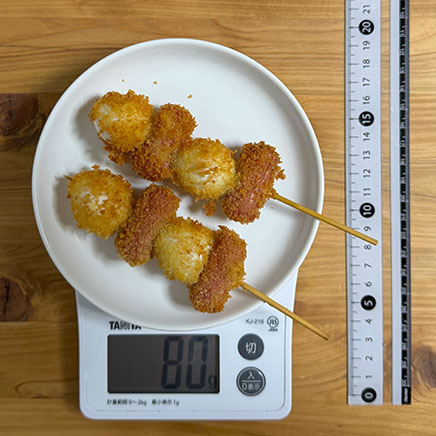 2本分のうずらウインナー串