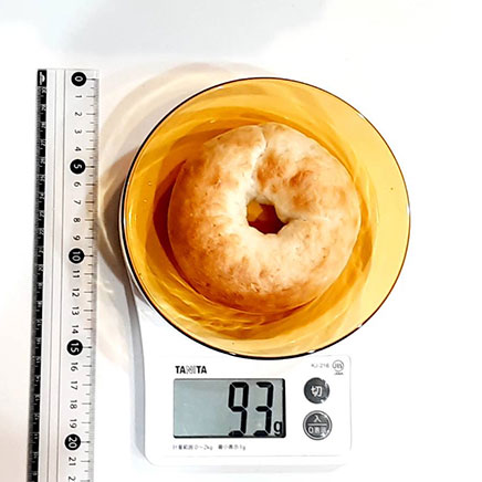 1個分のきんぴらベーグルに使用したベーグル
