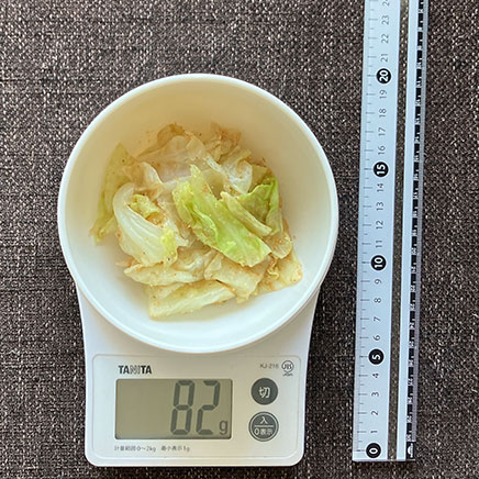 小鉢1杯分のキャベツの胡麻和え